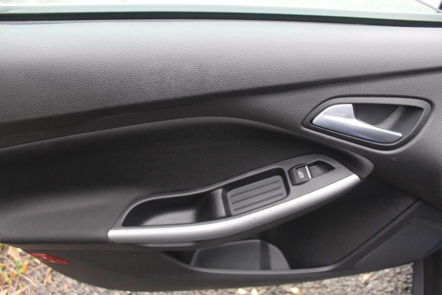 Used Ford Focus 2017 for sale - 78098312: Photo 31