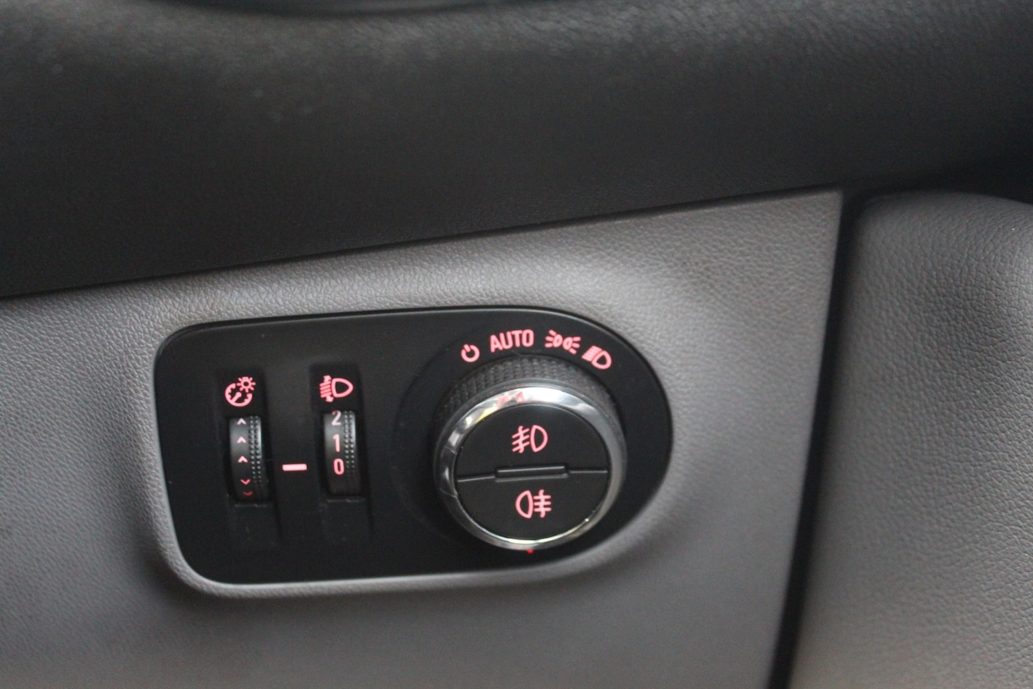 Used Vauxhall Corsa 2015 for sale - 77129469: Photo 20