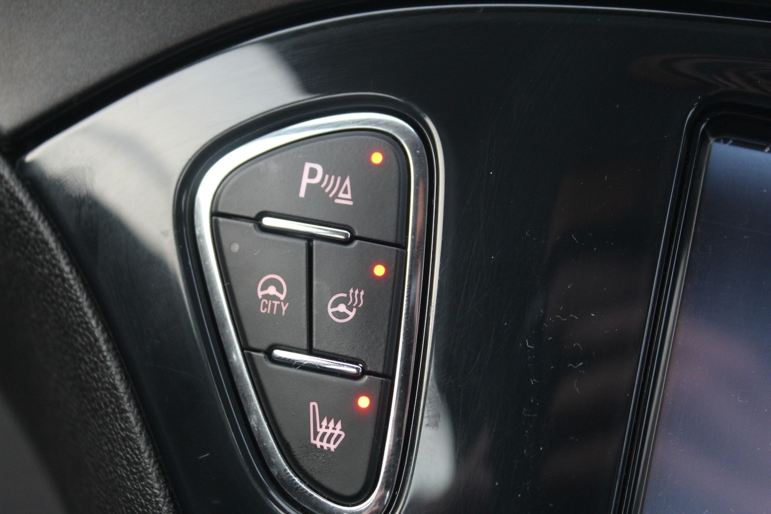 Used Vauxhall Corsa 2015 for sale - 77129469: Photo 27