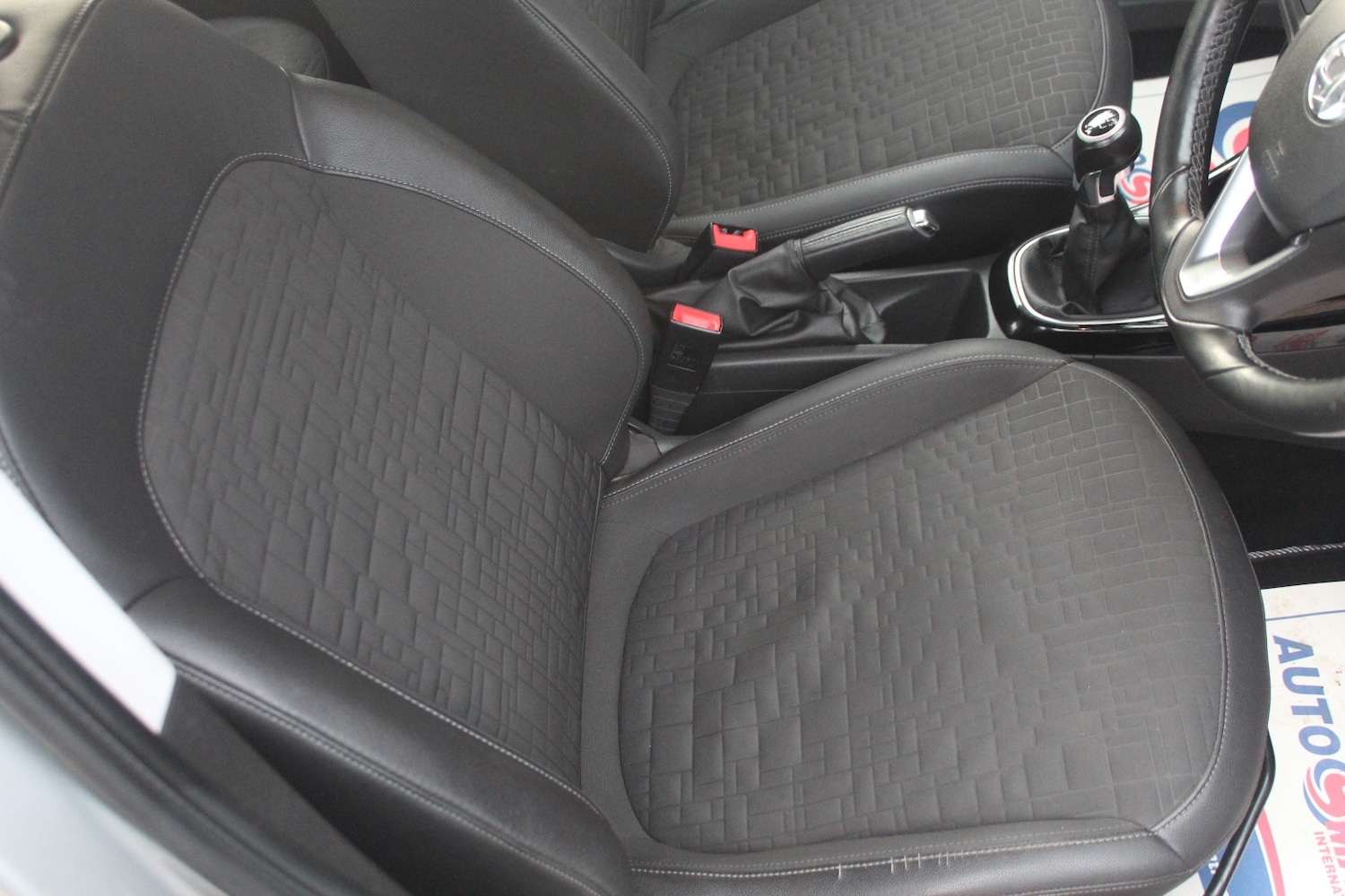 Used Vauxhall Corsa 2015 for sale - 77129469: Photo 30