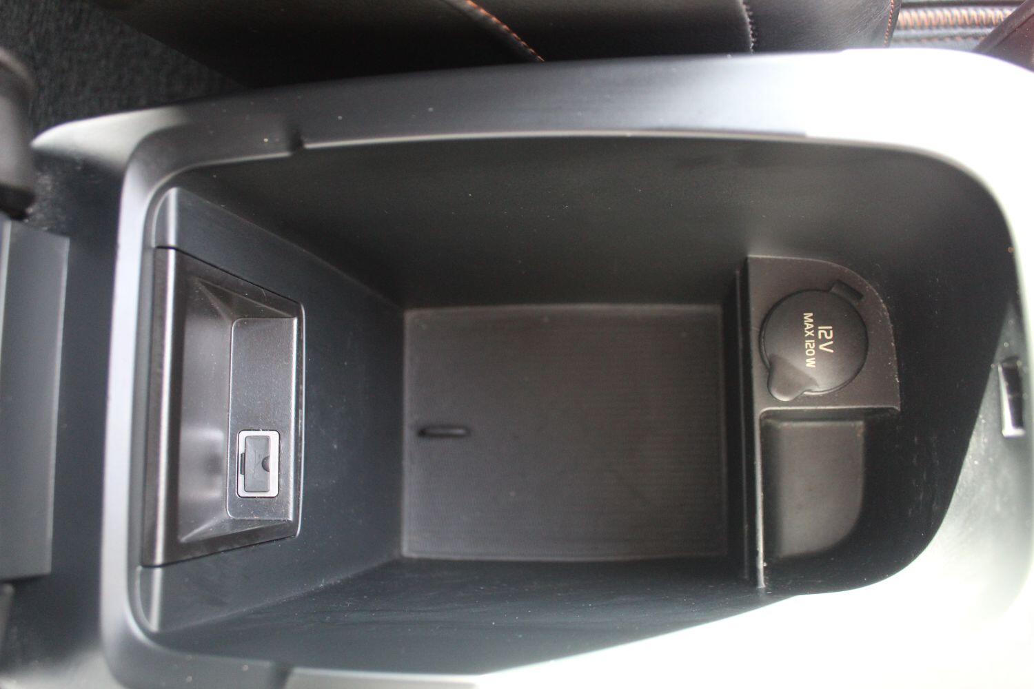 Used Volvo V40 Cross Country 2016 for sale - 76605837: Photo 14