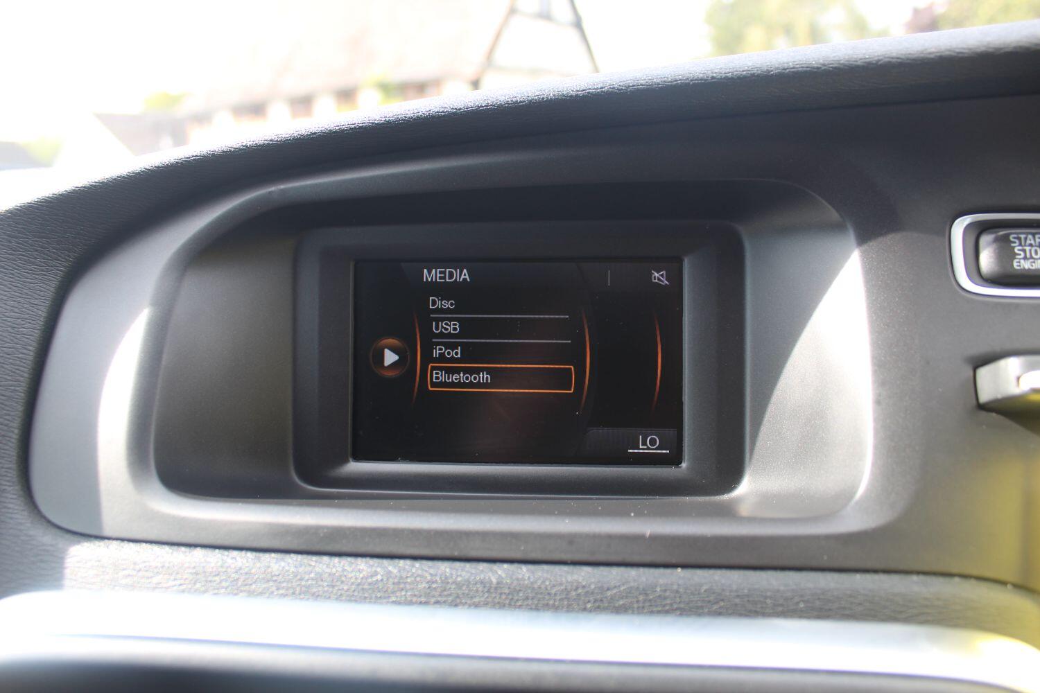 Used Volvo V40 Cross Country 2016 for sale - 76605837: Photo 17