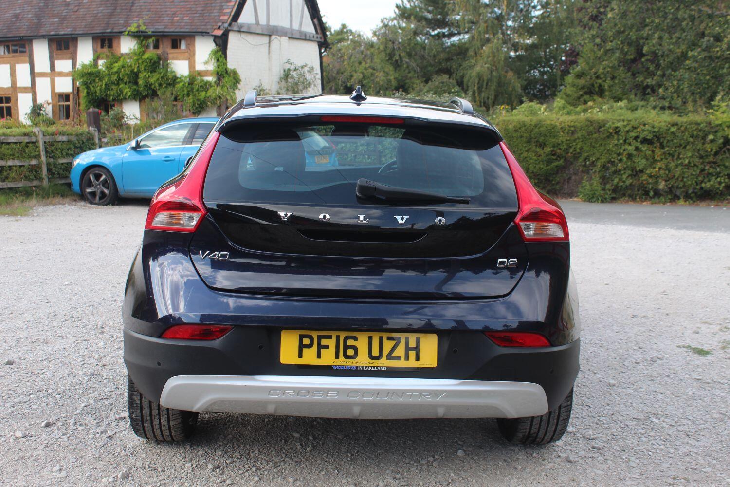 Used Volvo V40 Cross Country 2016 for sale - 76605837: Photo 6