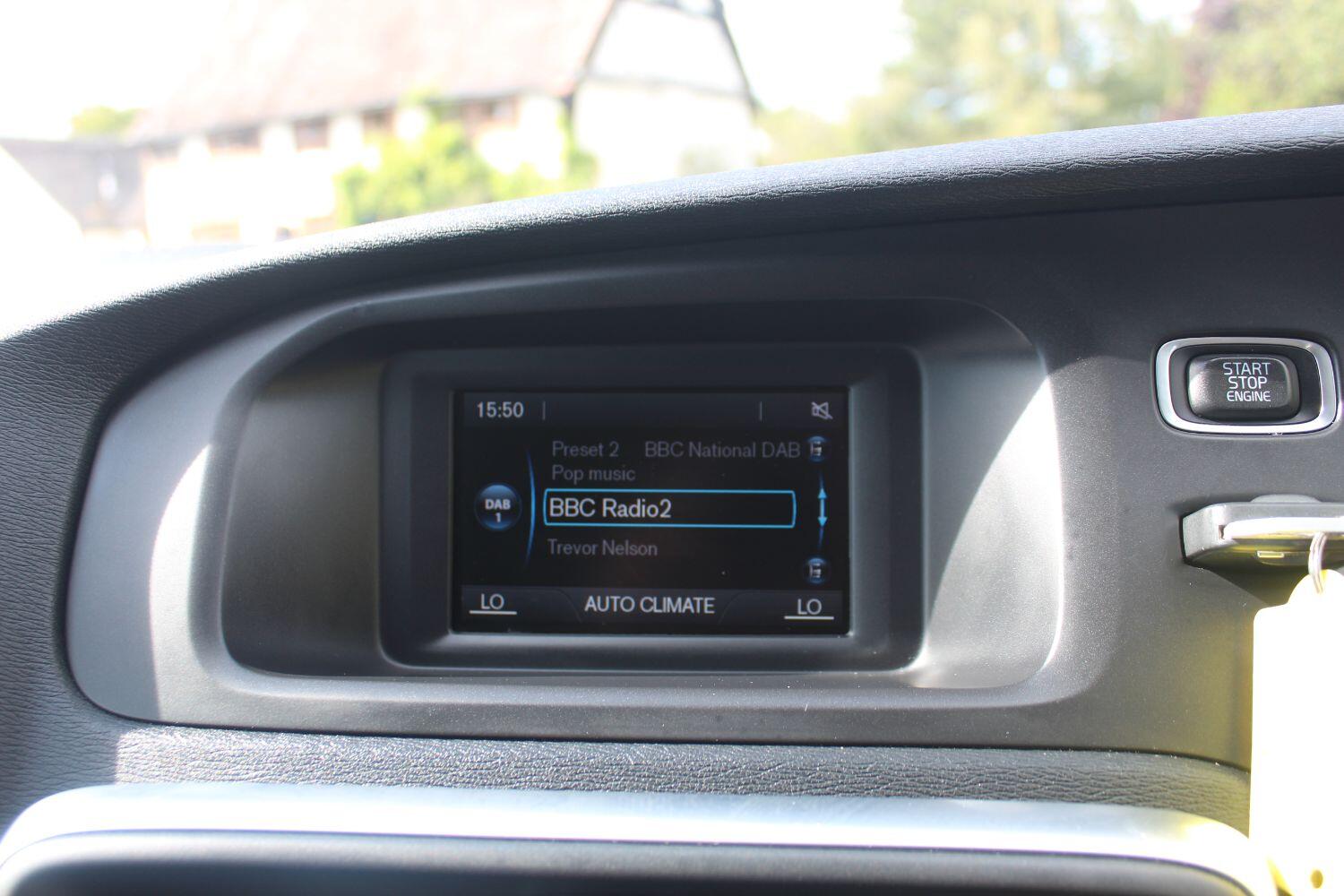 Used Volvo V40 Cross Country 2016 for sale - 76605837: Photo 9