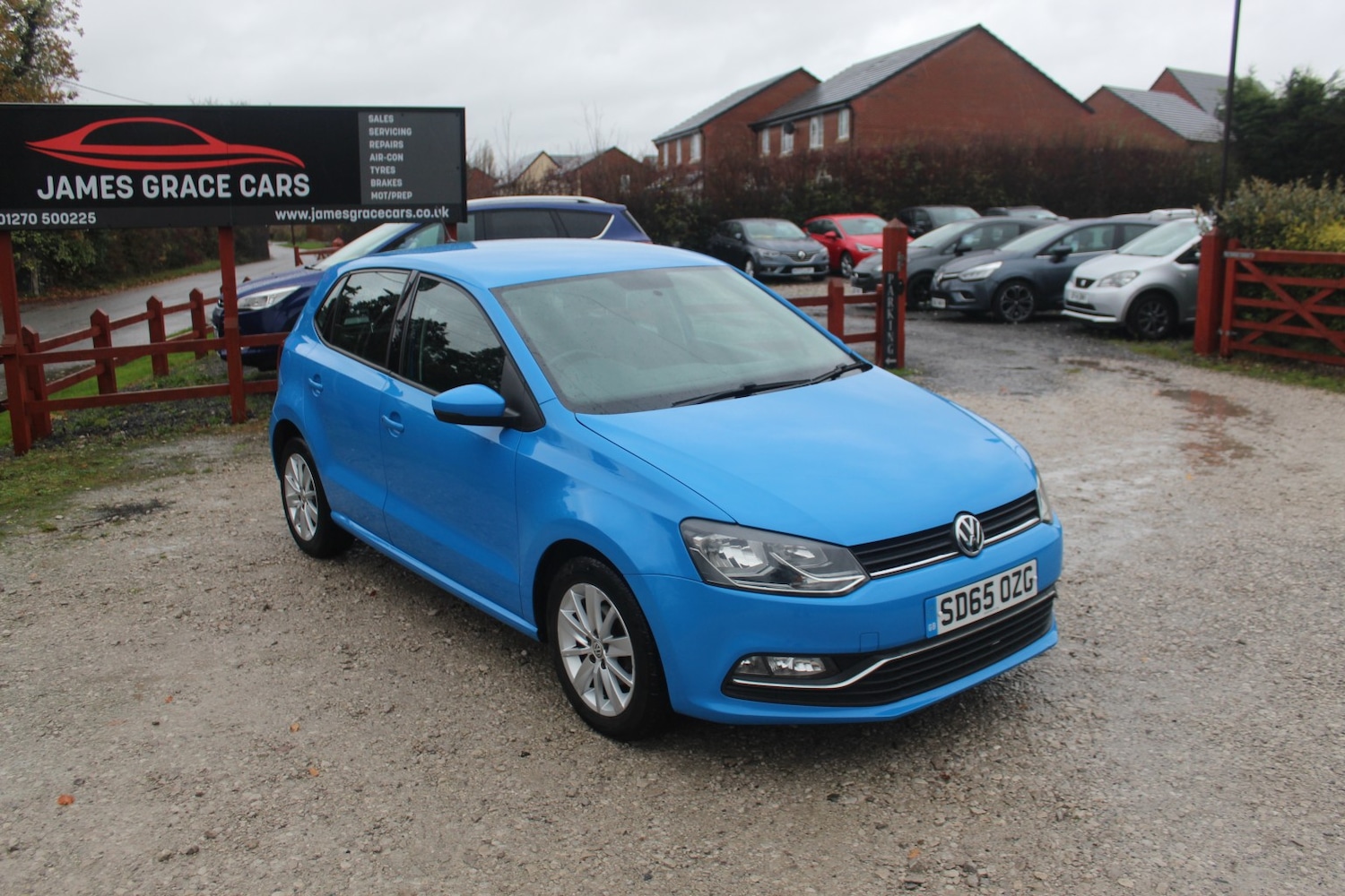 Used Volkswagen Polo 2015 for sale - 76605839: Photo 1