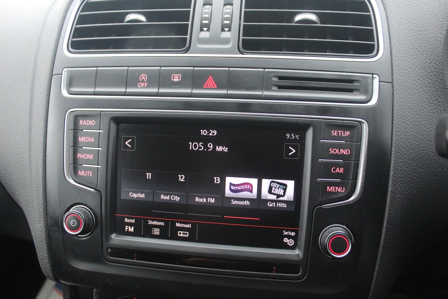 Used Volkswagen Polo 2015 for sale - 76605839: Photo 17