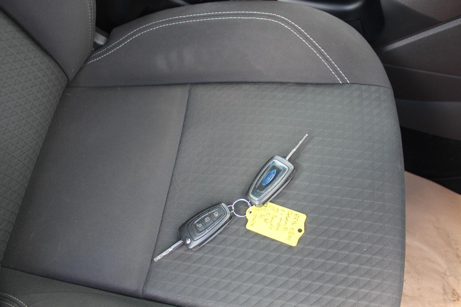 Used Ford Grand C-Max 2016 for sale - 76605670: Photo 27