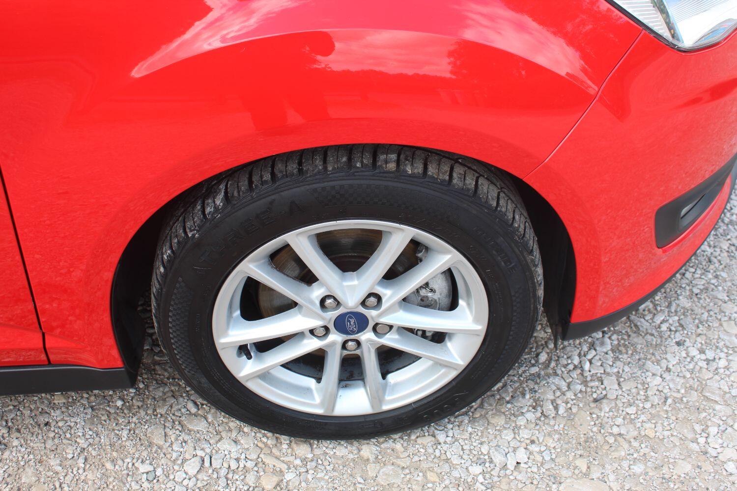 Used Ford Grand C-Max 2016 for sale - 76605670: Photo 9