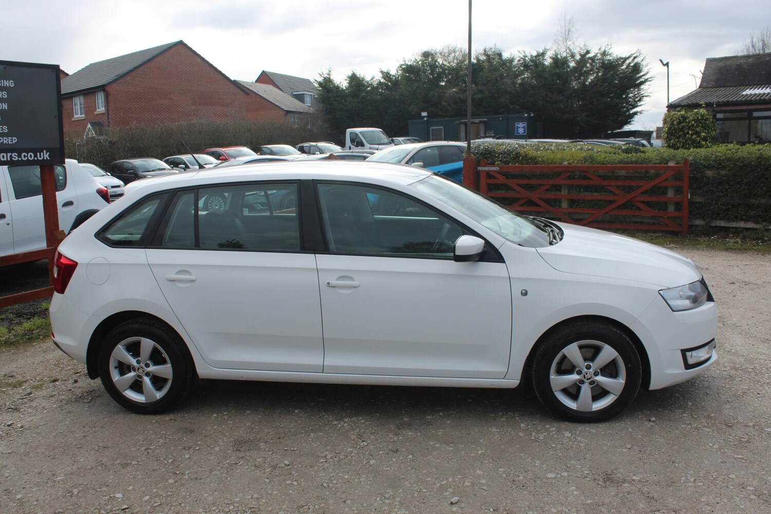 Used Skoda Rapid Spaceback 2014 for sale - 77881164: Photo 10
