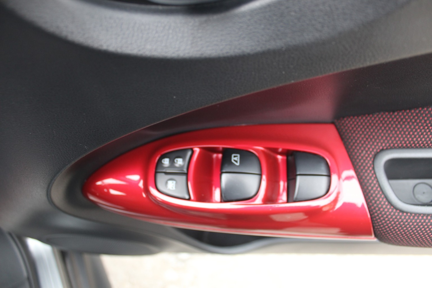 Used Nissan Juke 2015 for sale - 78098144: Photo 15