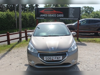 Used Peugeot 208 2013 for sale - 78674004: Photo