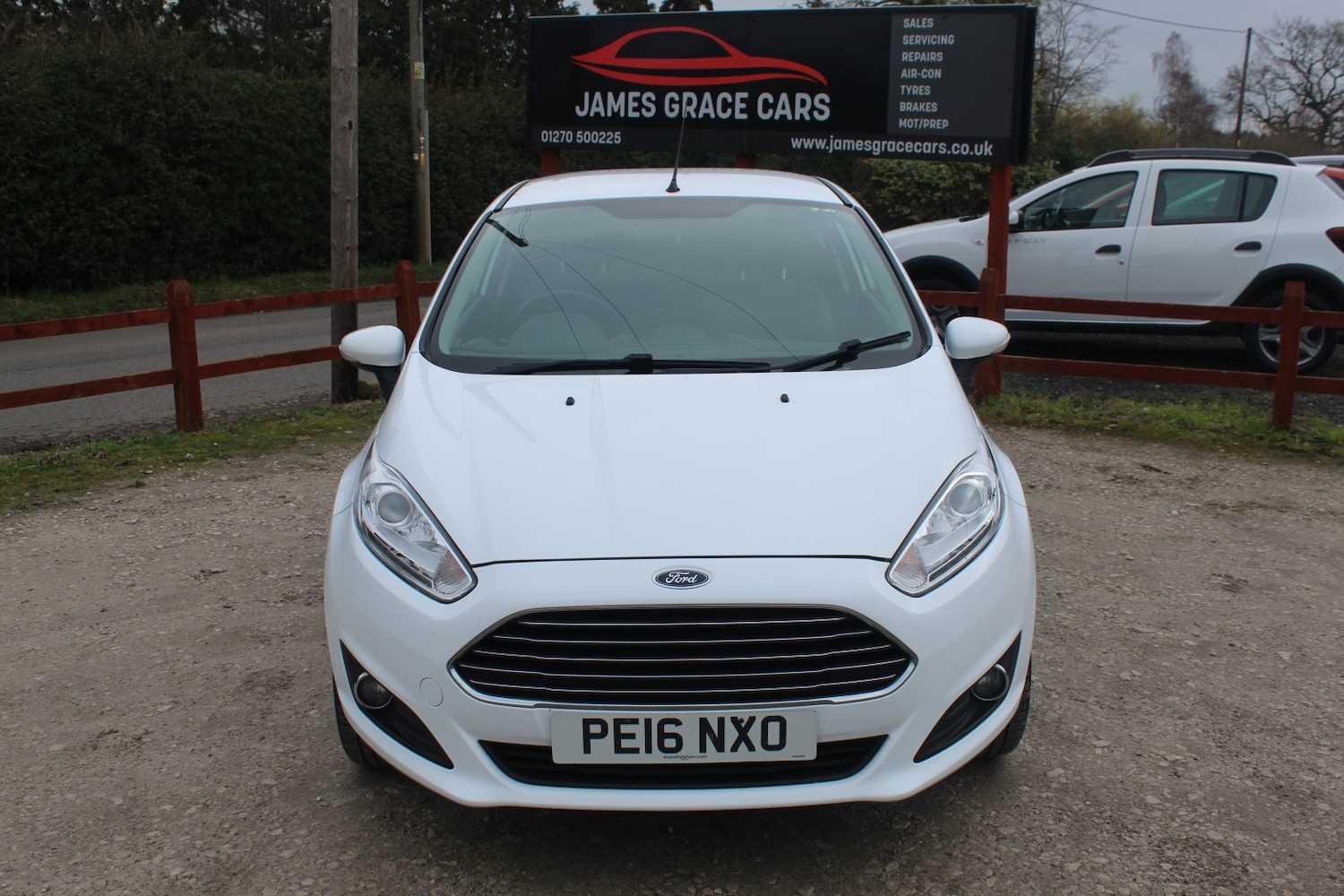 Used Ford Fiesta 2016 for sale - 77822380: Photo 2