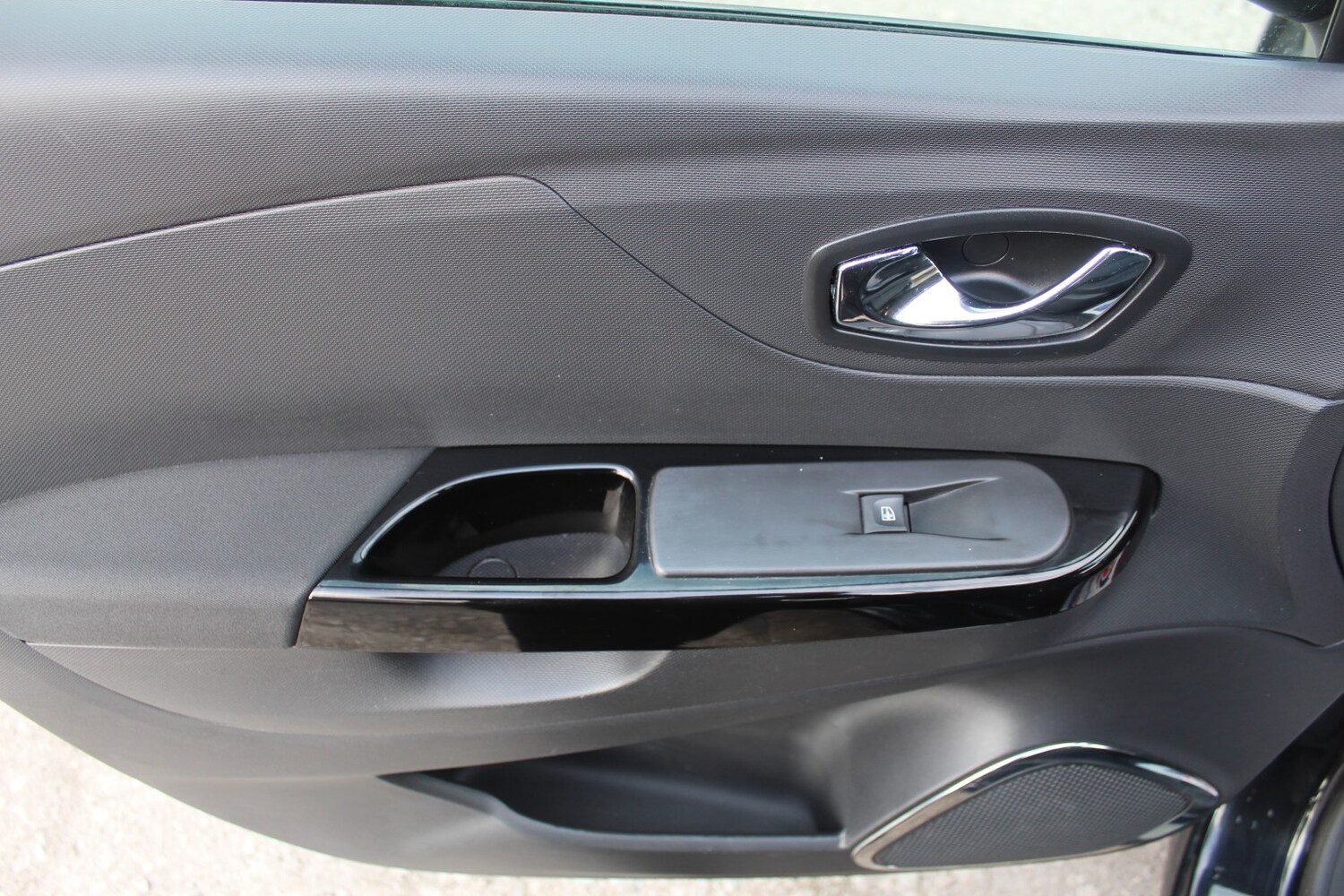 Used Renault Captur 2015 for sale - 78025727: Photo 29