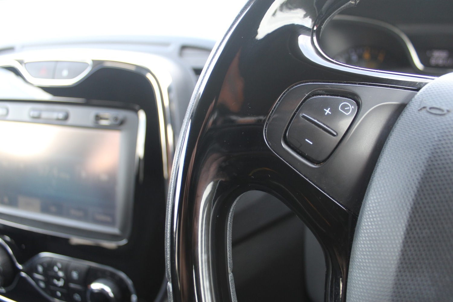 Used Renault Captur 2015 for sale - 77656276: Photo 14