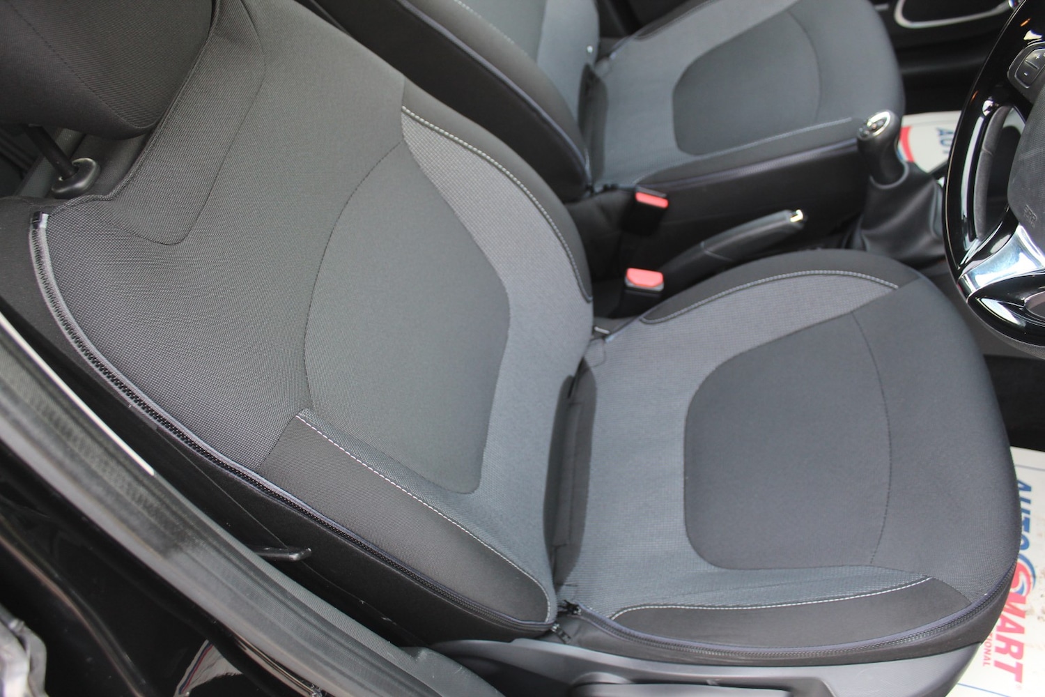 Used Renault Captur 2015 for sale - 77656276: Photo 21