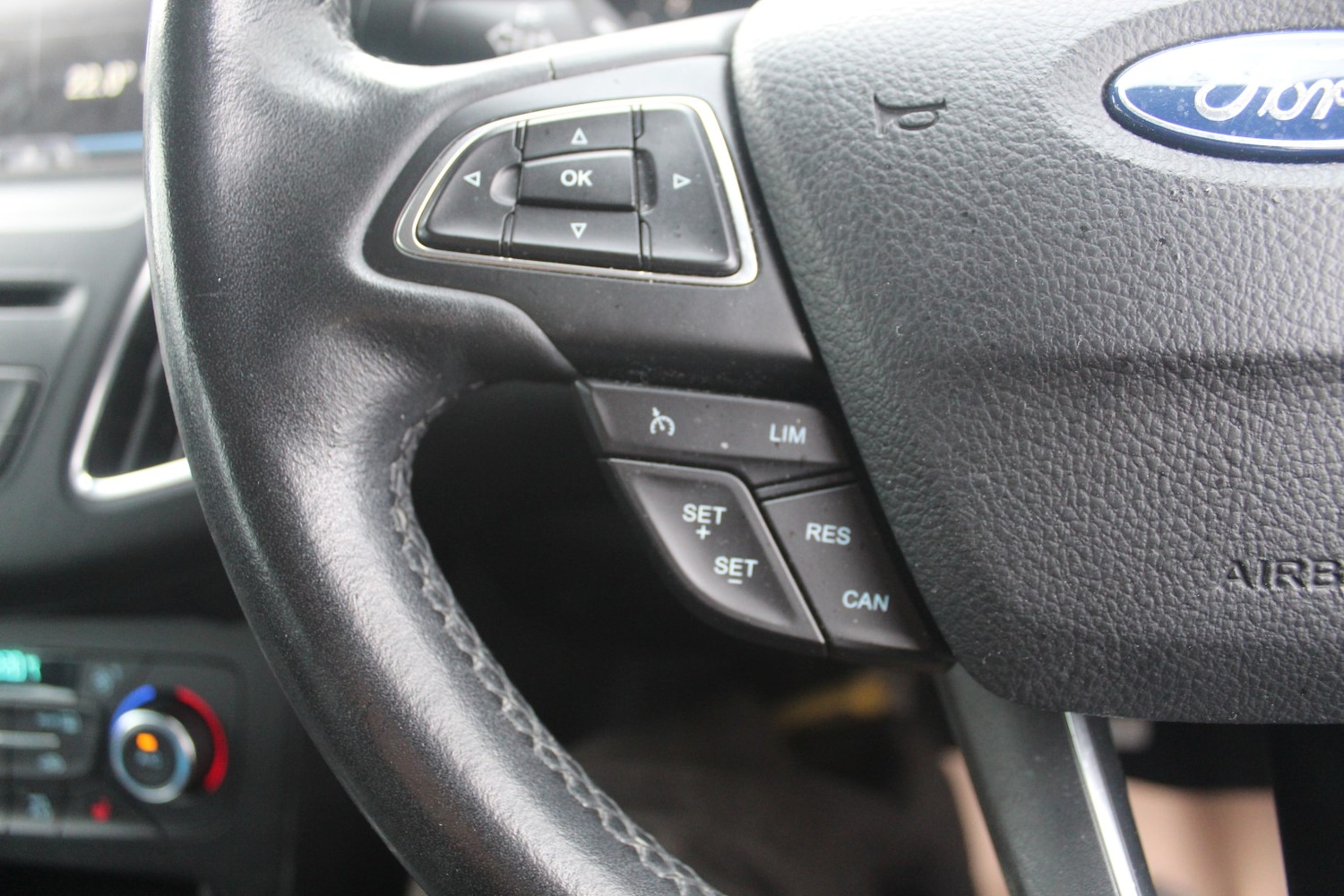 Used Ford Focus 2015 for sale - 76605802: Photo 16