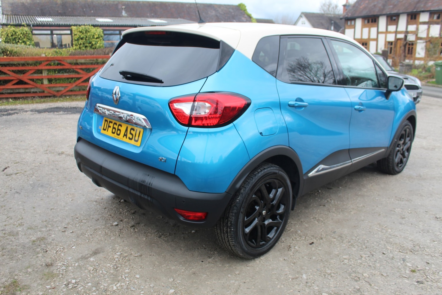 Used Renault Captur 2016 for sale - 77632512: Photo 10