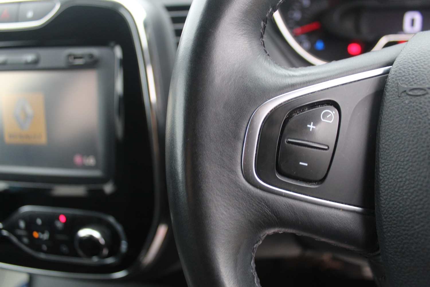 Used Renault Captur 2016 for sale - 77632512: Photo 18