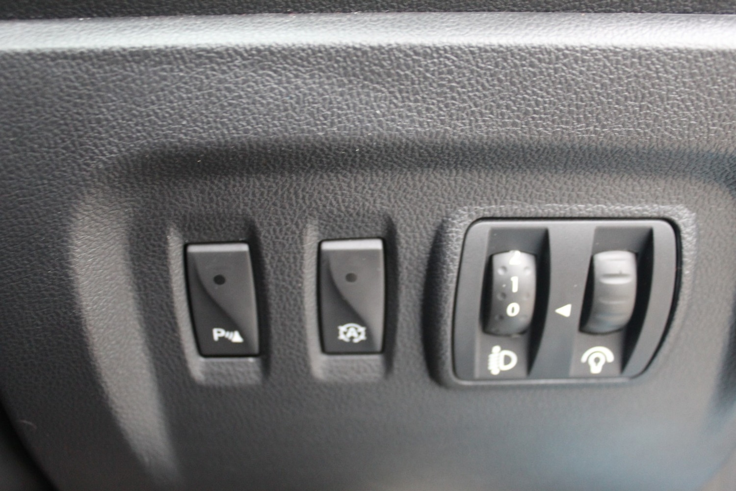 Used Renault Captur 2016 for sale - 77632512: Photo 37