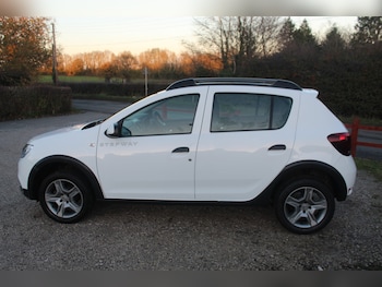 Used Dacia Sandero Stepway 2018 for sale - 76699207: Photo