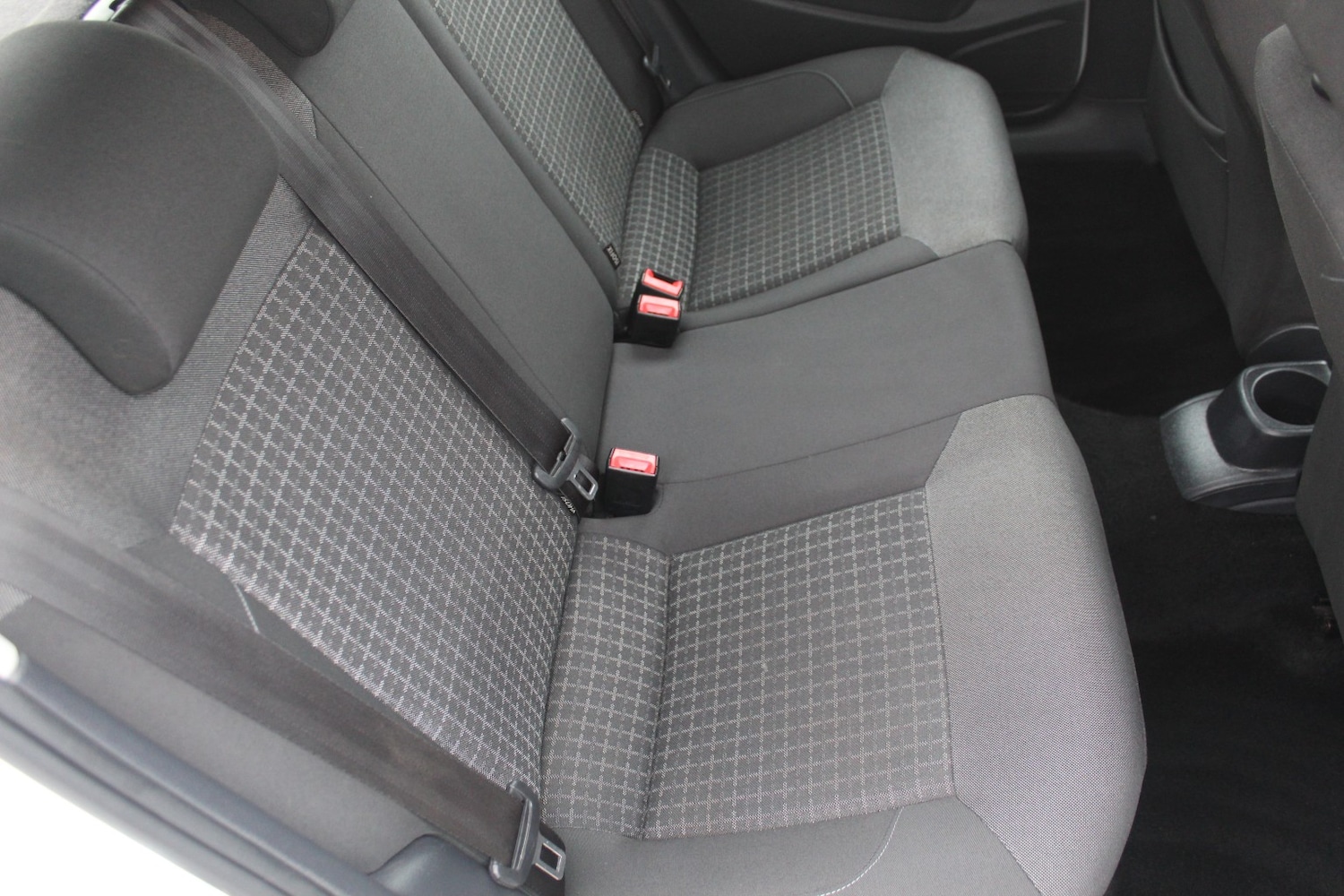 Used Volkswagen Polo 2015 for sale - 77937963: Photo 27