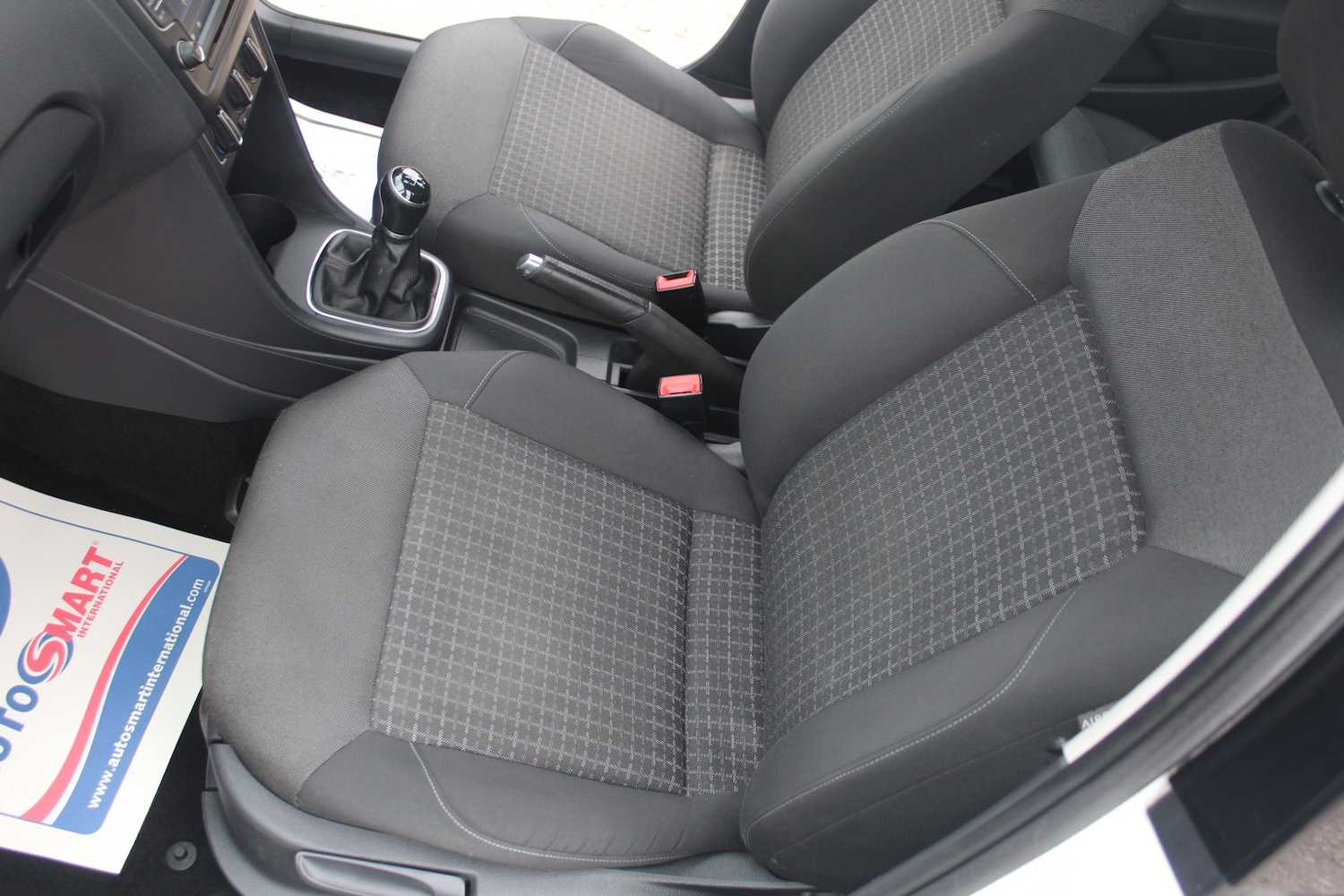 Used Volkswagen Polo 2015 for sale - 77937963: Photo 32