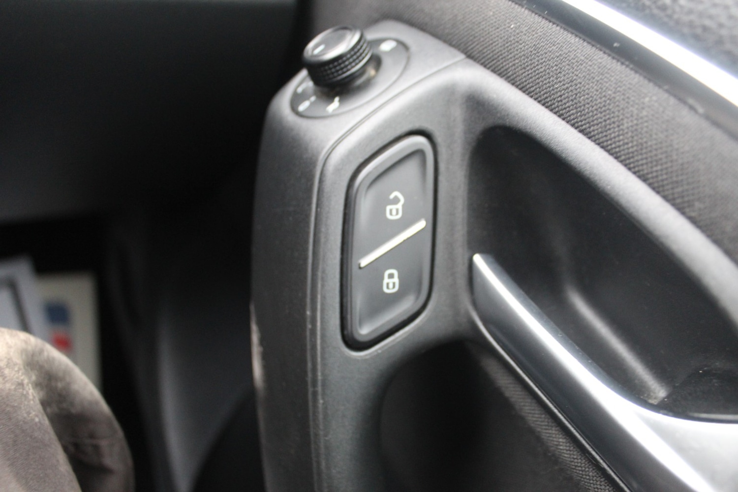 Used Volkswagen Polo 2015 for sale - 77937963: Photo 37