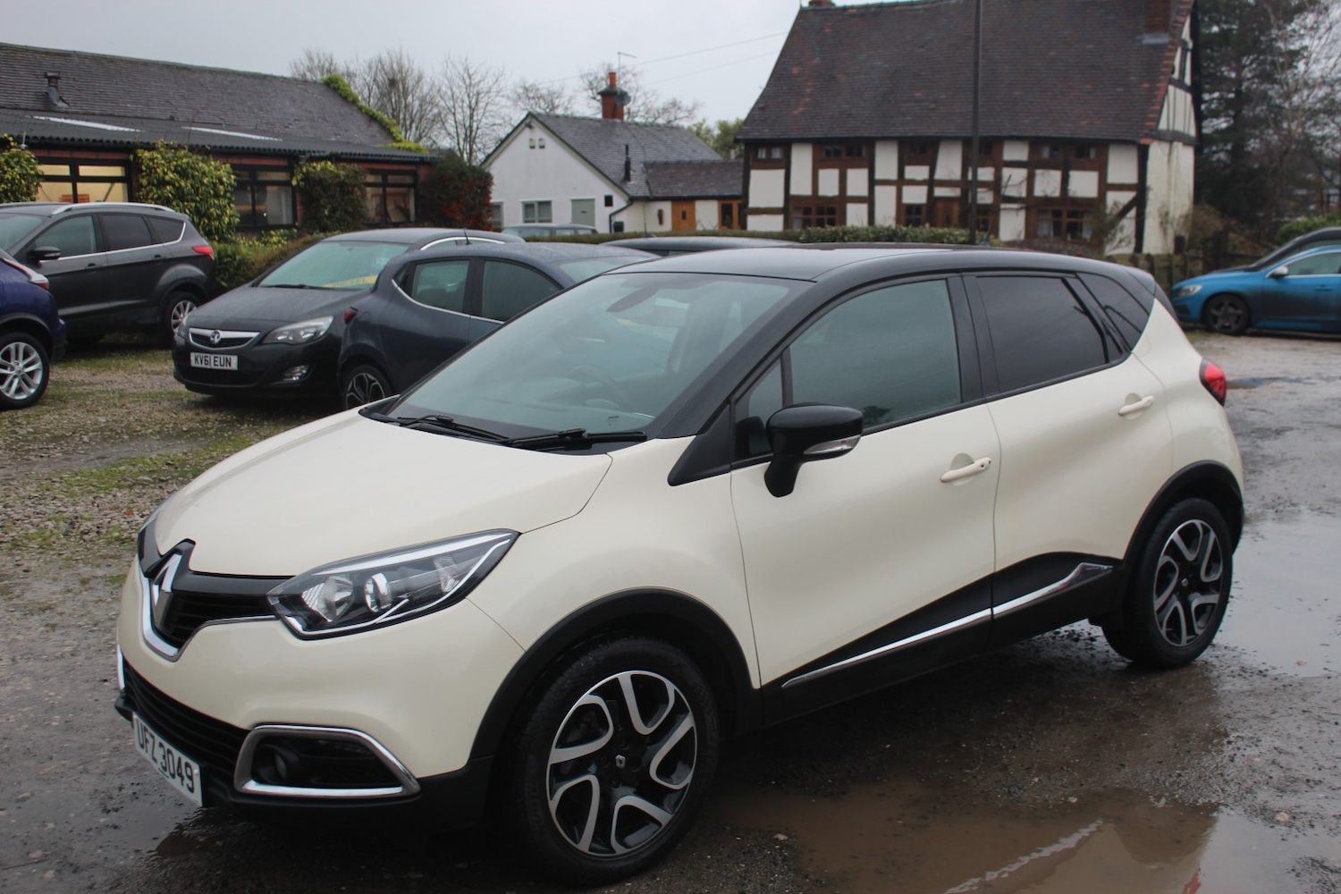Used Renault Captur 2014 for sale - 77342561: Photo 3