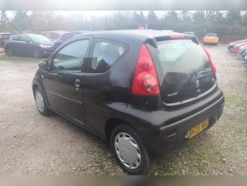 Used Peugeot 107 2009 for sale - 76845018: Photo