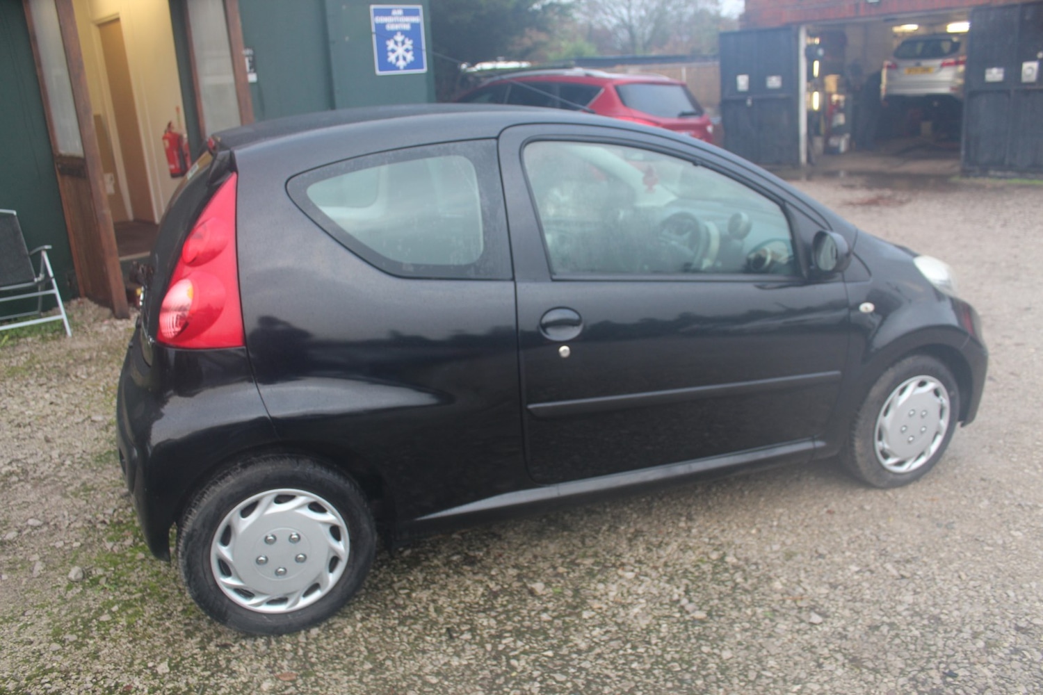 Used Peugeot 107 2009 for sale - 76845018: Photo 6