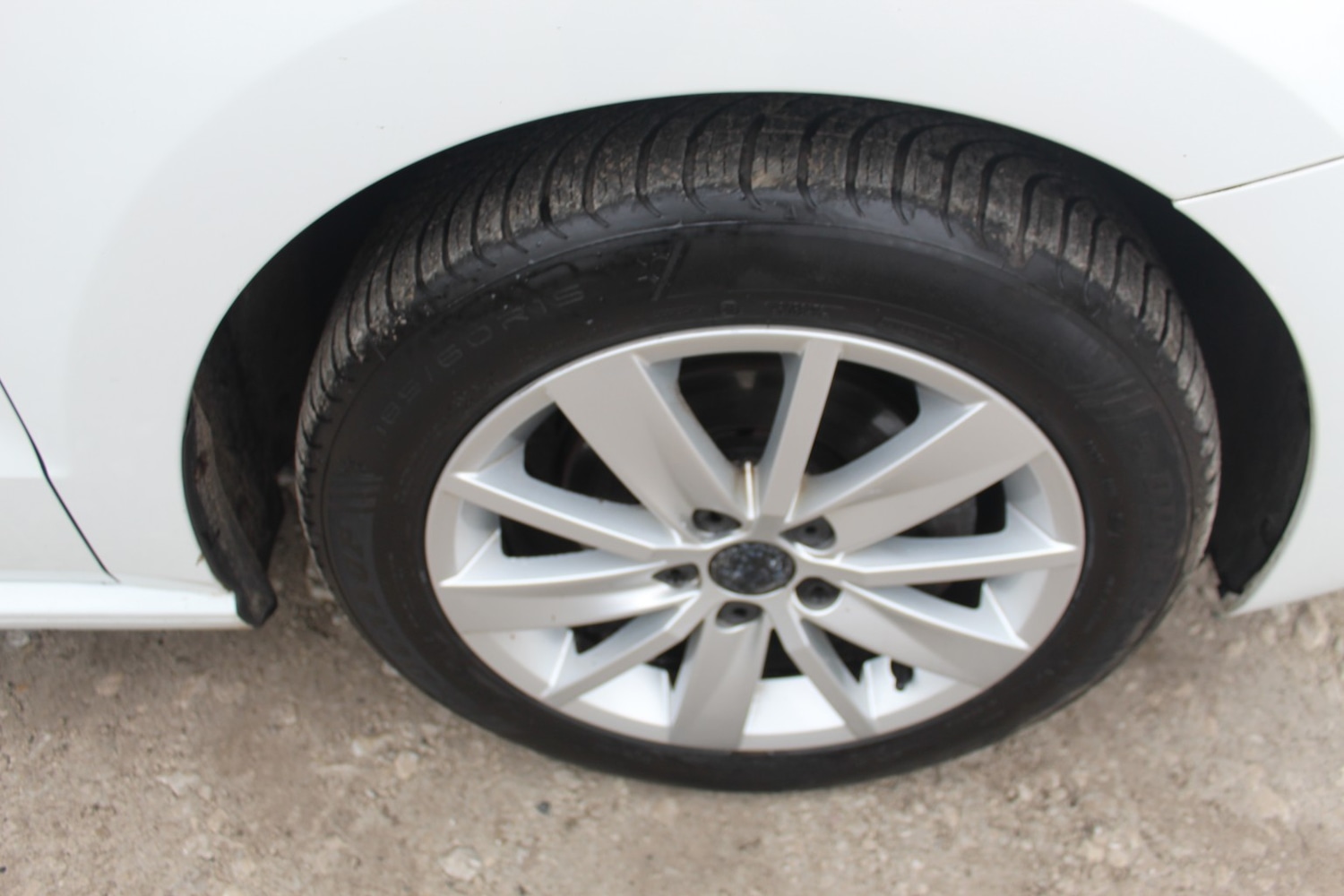 Used Volkswagen Polo 2015 for sale - 77595302: Photo 13