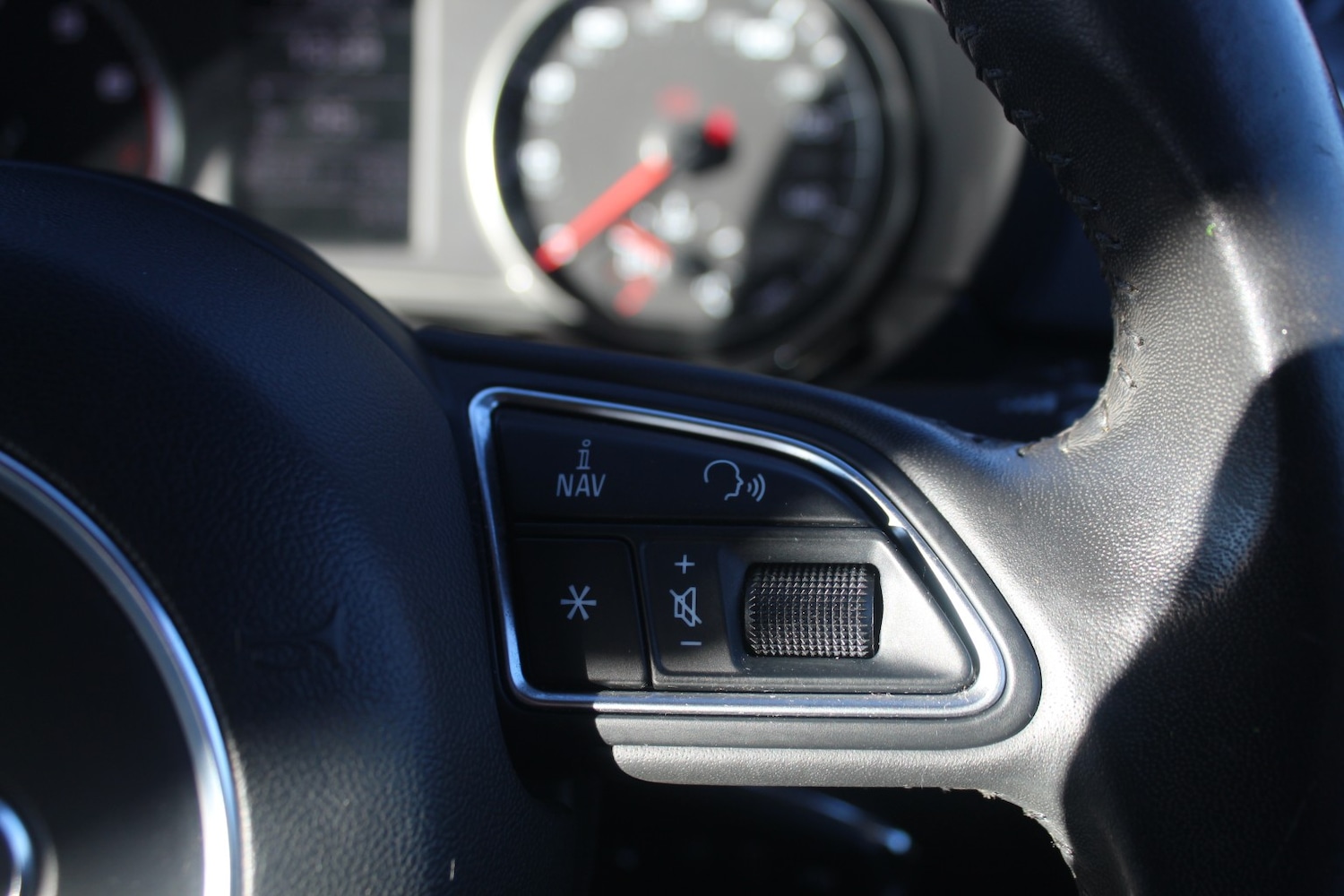 Used Audi A1 2013 for sale - 76769911: Photo 12