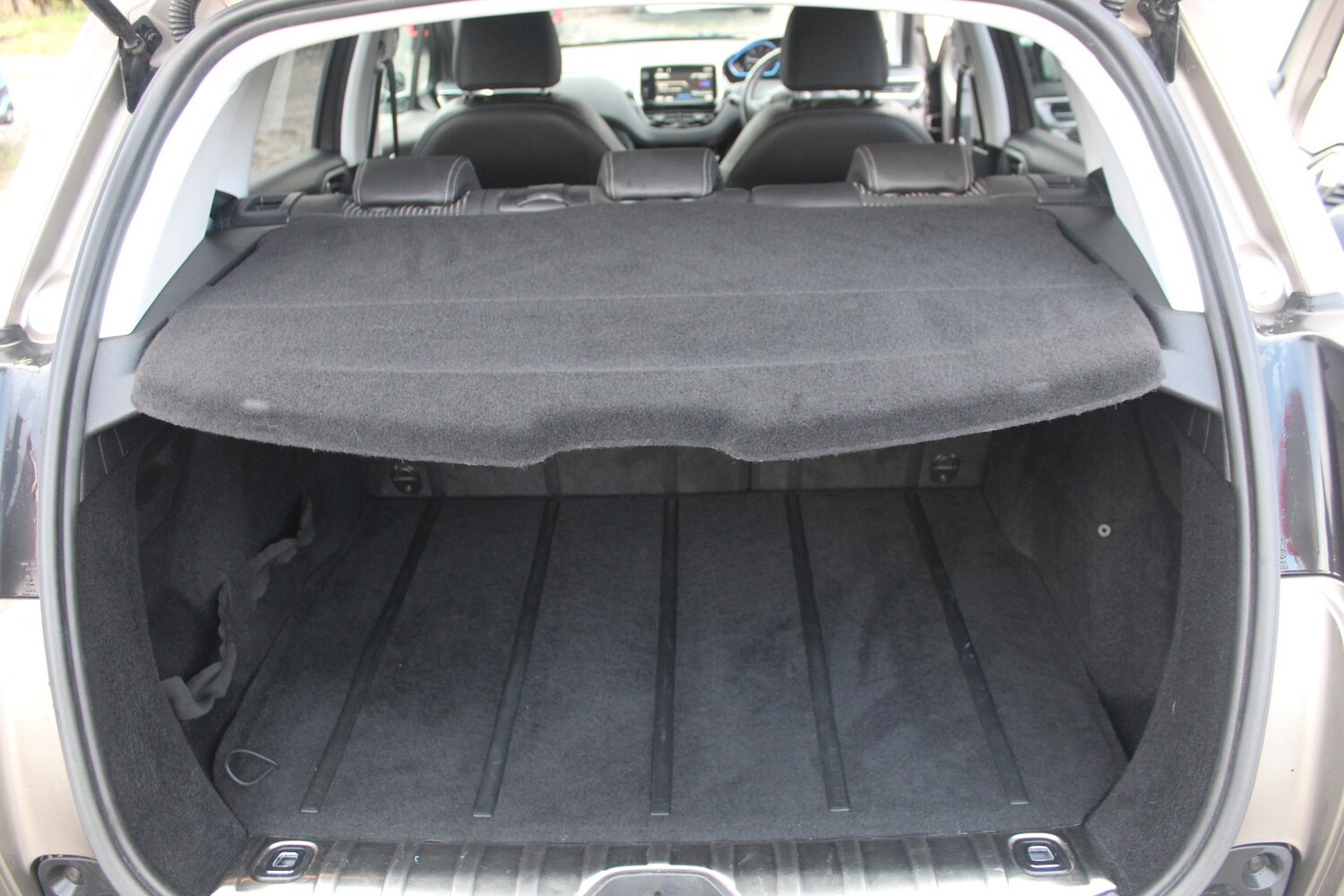 Used Peugeot 2008 2014 for sale - 77584557: Photo 31