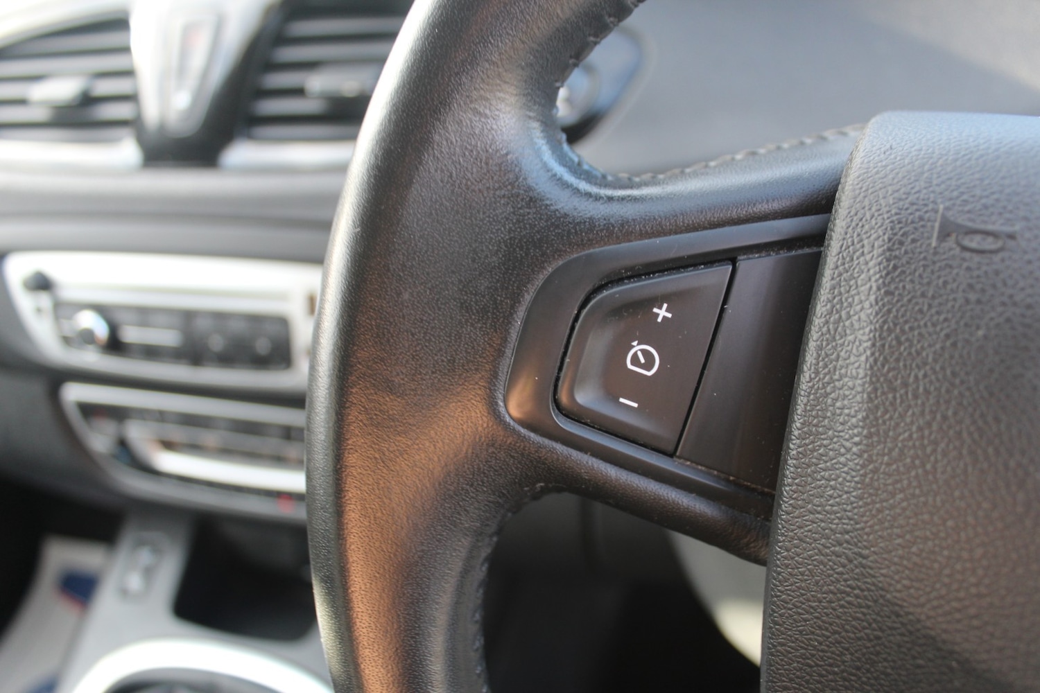 Used Renault Scenic 2014 for sale - 77735865: Photo 19