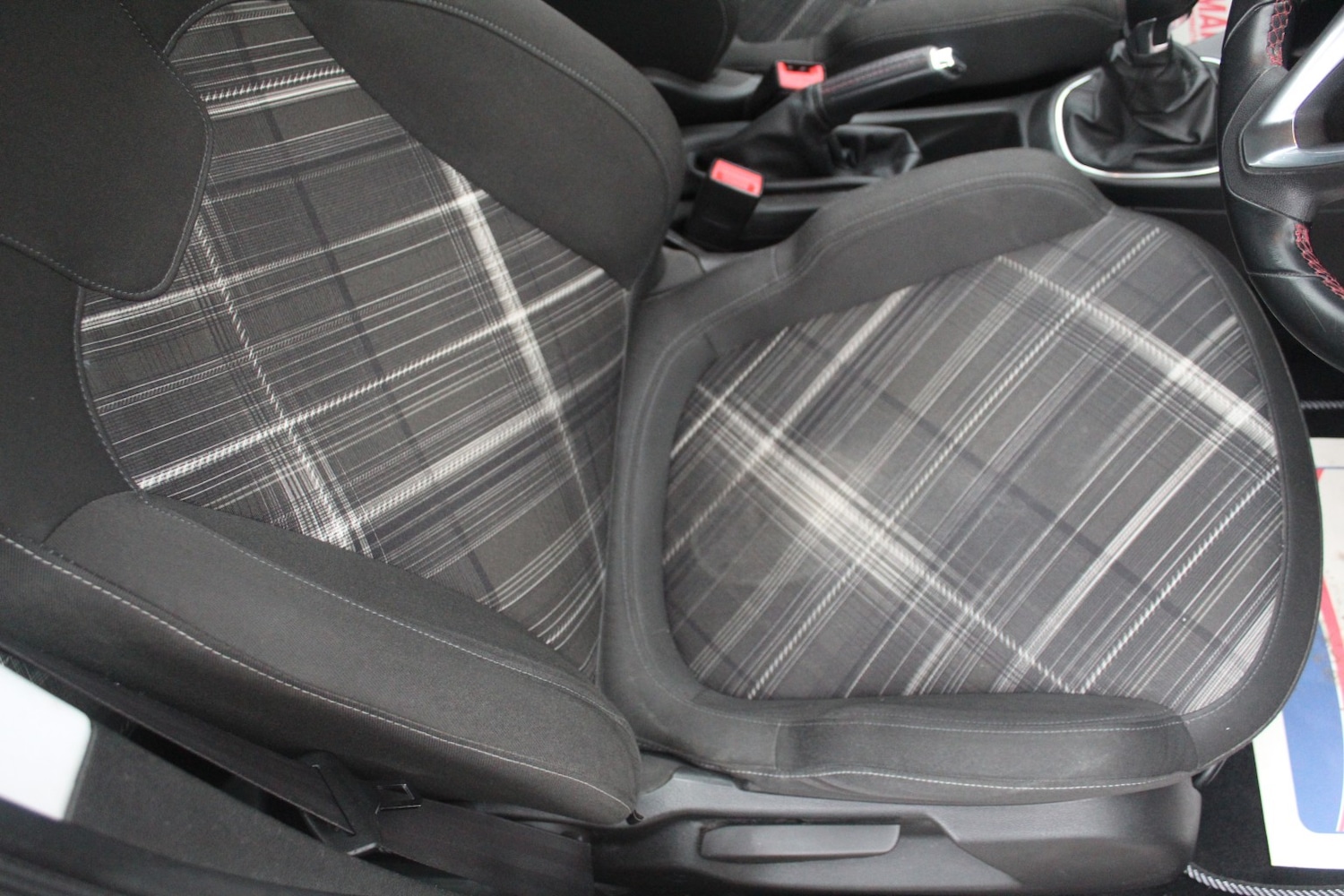 Used Vauxhall Corsa 2015 for sale - 76769912: Photo 23