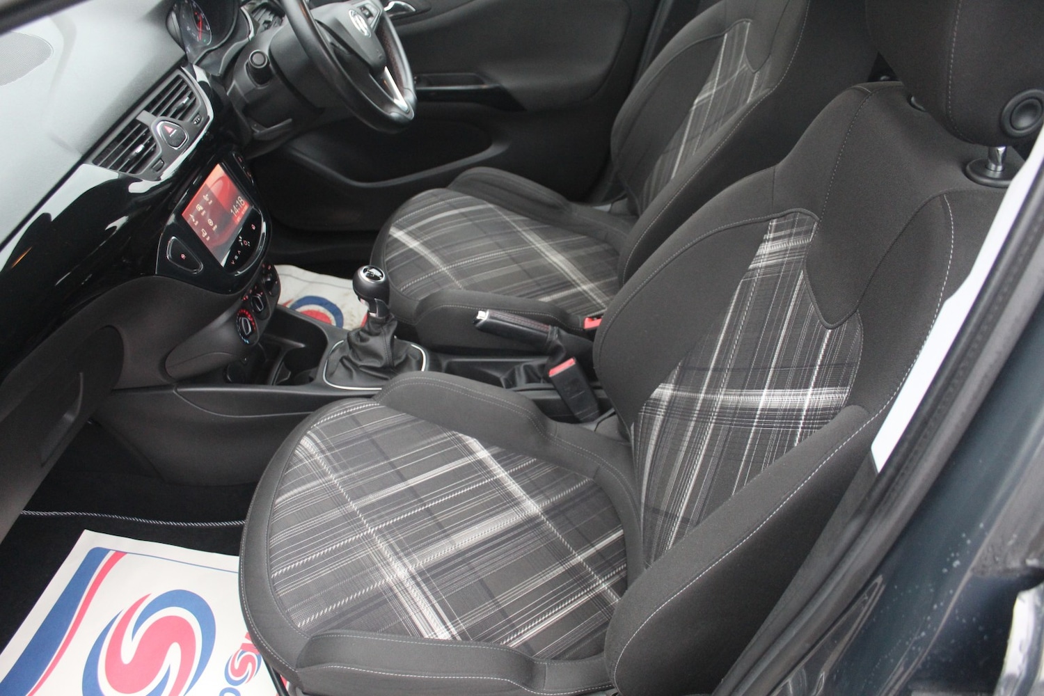 Used Vauxhall Corsa 2015 for sale - 76769912: Photo 32