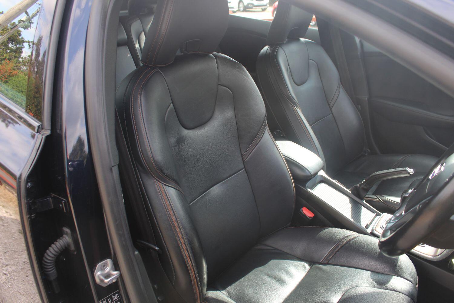 Used Volvo V40 2016 for sale - 76935271: Photo 20