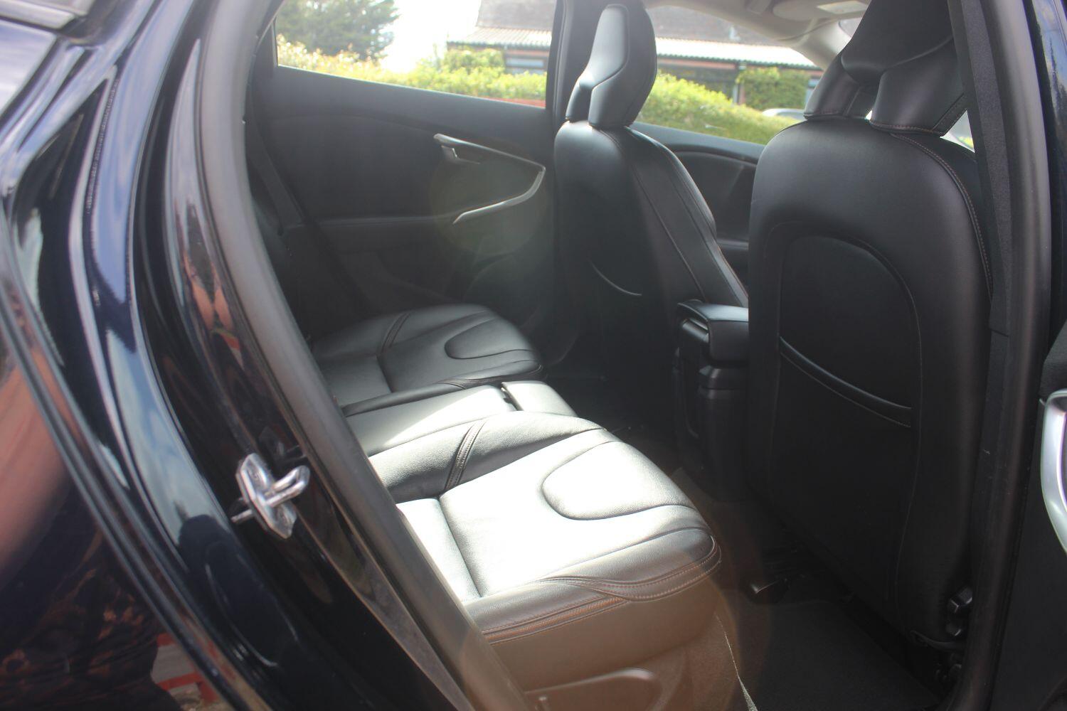 Used Volvo V40 2016 for sale - 76935271: Photo 24