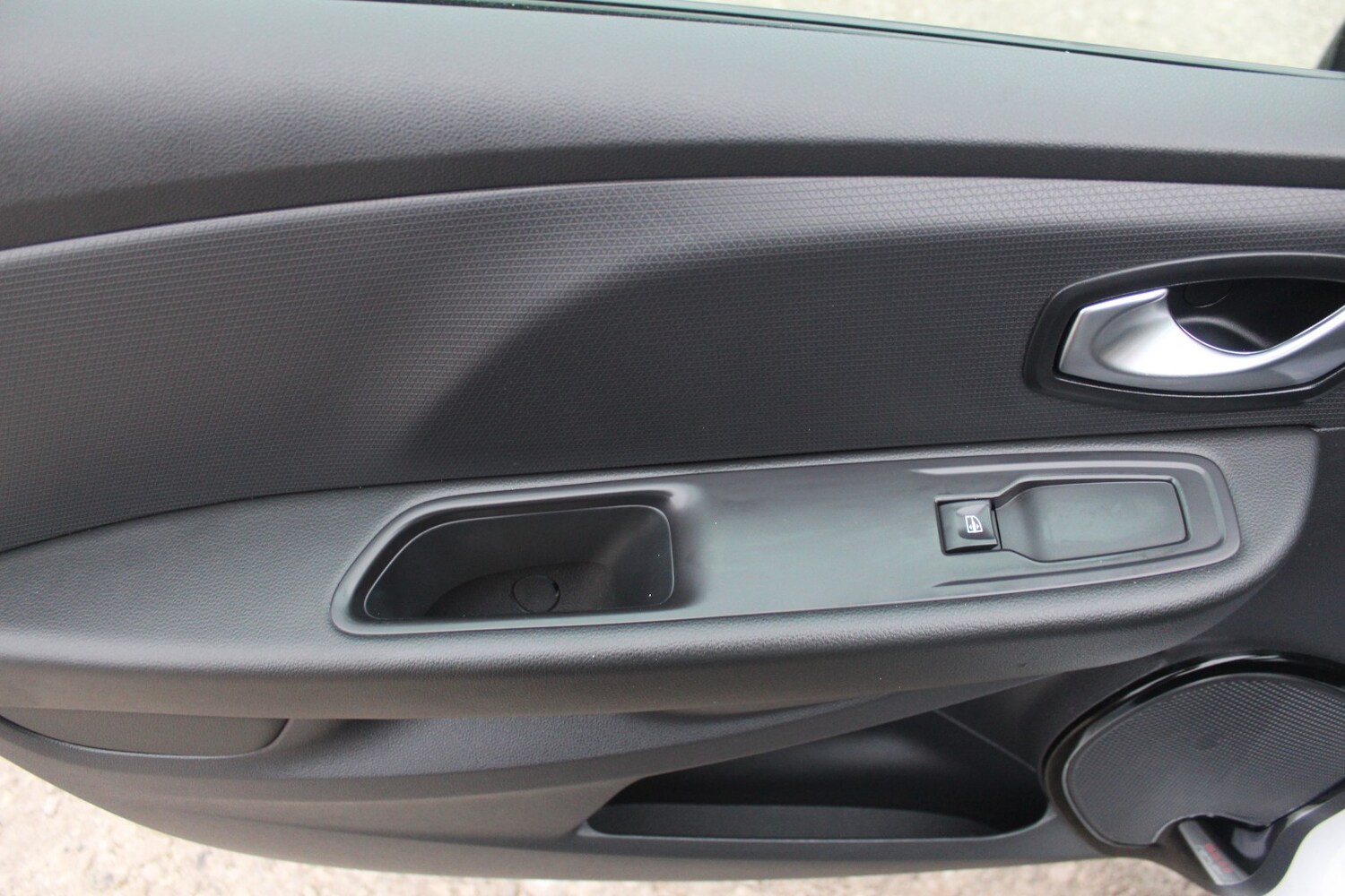 Used Renault Clio 2017 for sale - 77675712: Photo 27