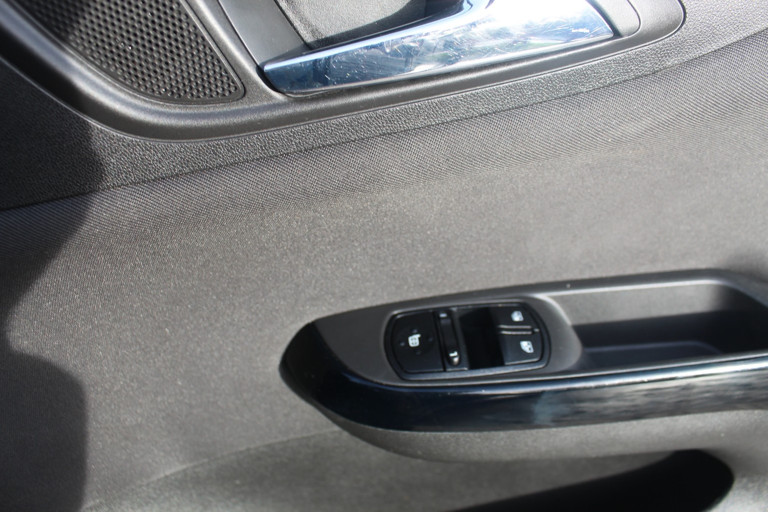 Used Vauxhall Corsa 2015 for sale - 77629078: Photo 21