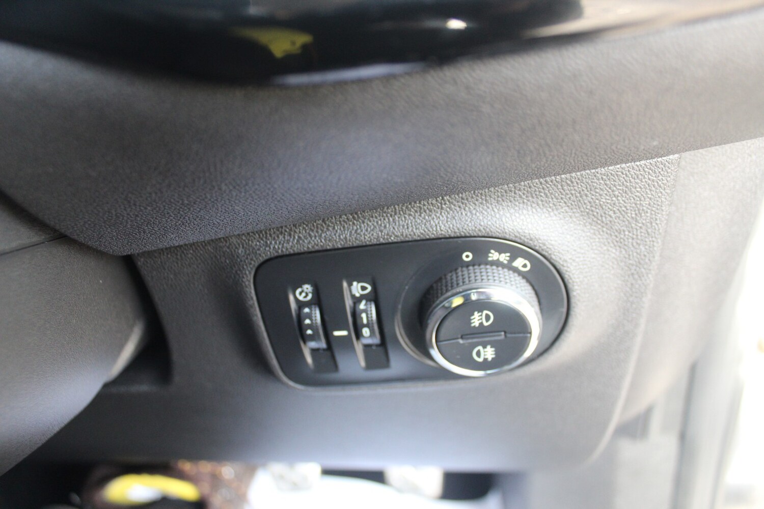 Used Vauxhall Corsa 2015 for sale - 77629078: Photo 22