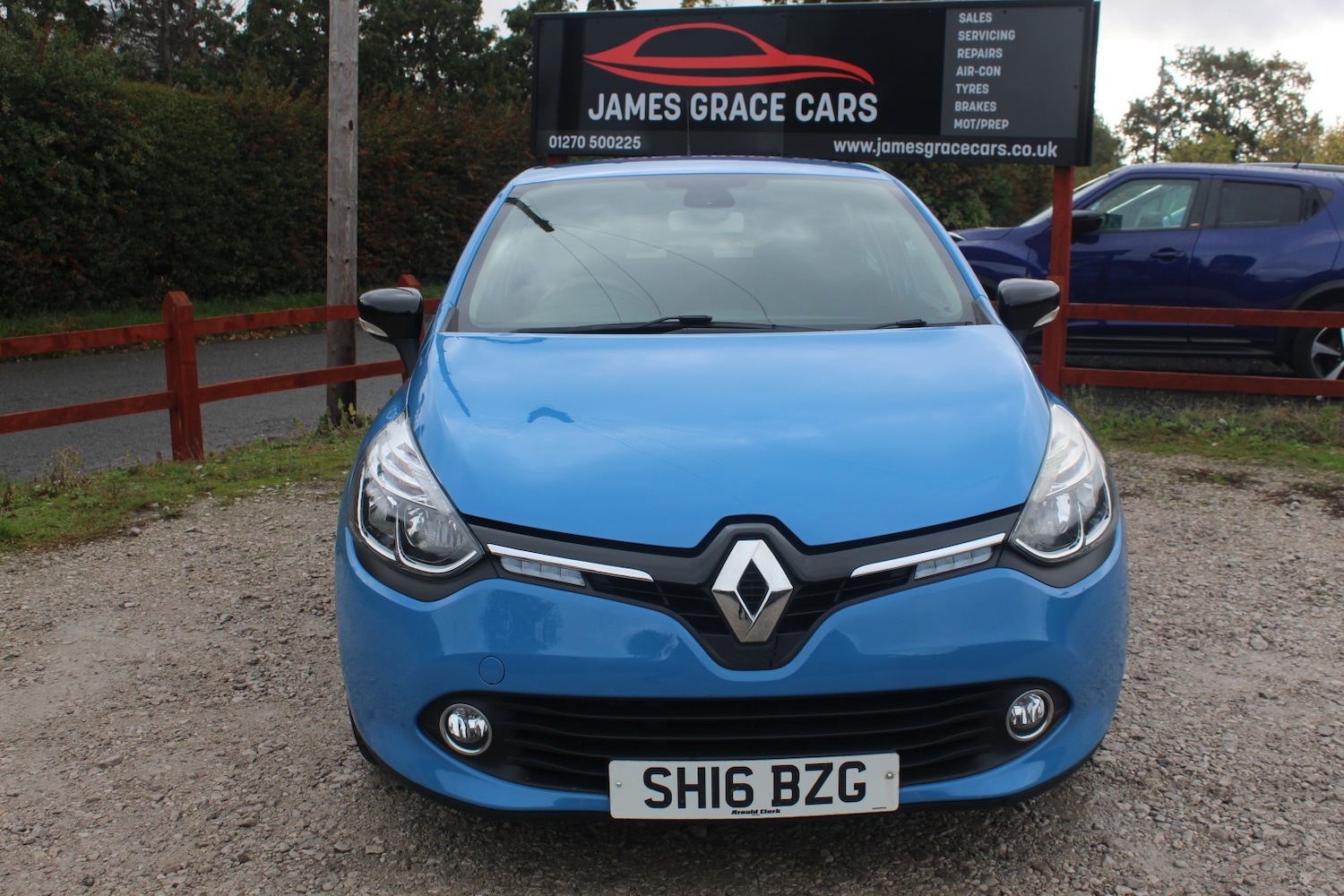 Used Renault Clio 2016 for sale - 76605767: Photo 2