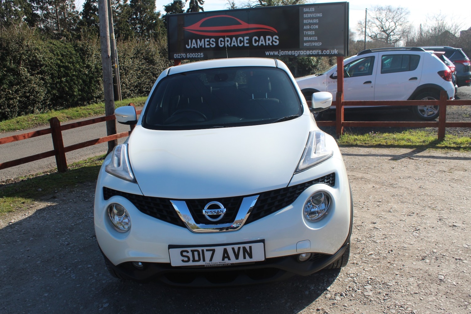 Used Nissan Juke 2017 for sale - 77735660: Photo 2