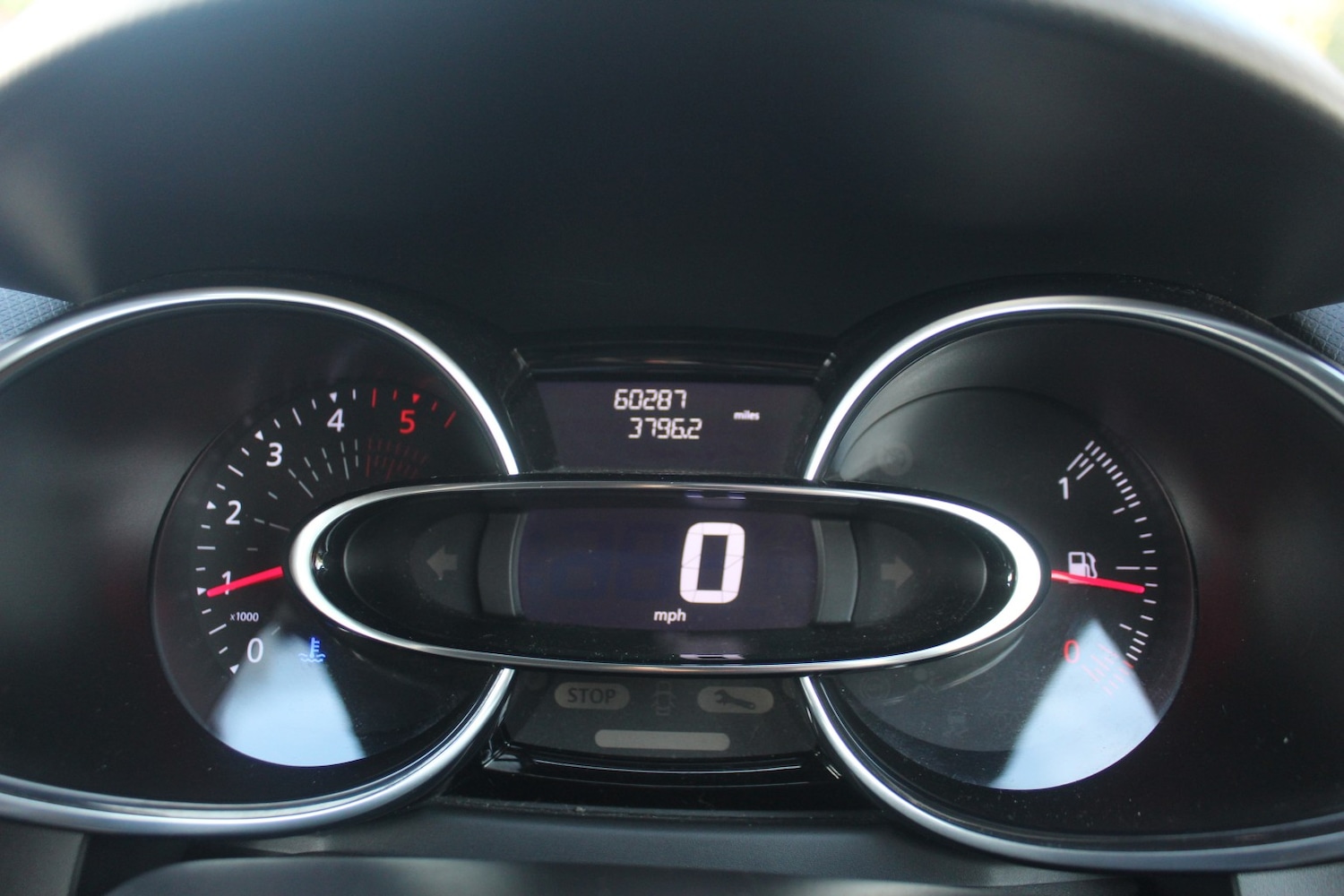 Used Renault Clio 2017 for sale - 76605669: Photo 11