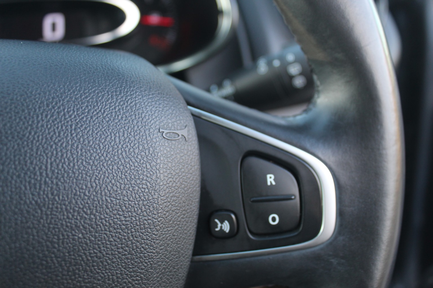 Used Renault Clio 2017 for sale - 76605669: Photo 21