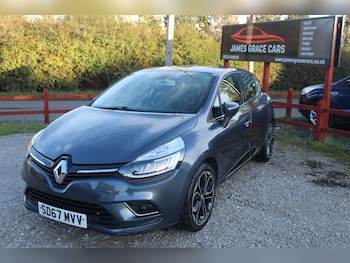 Used Renault Clio 2017 for sale - 76605669: Photo