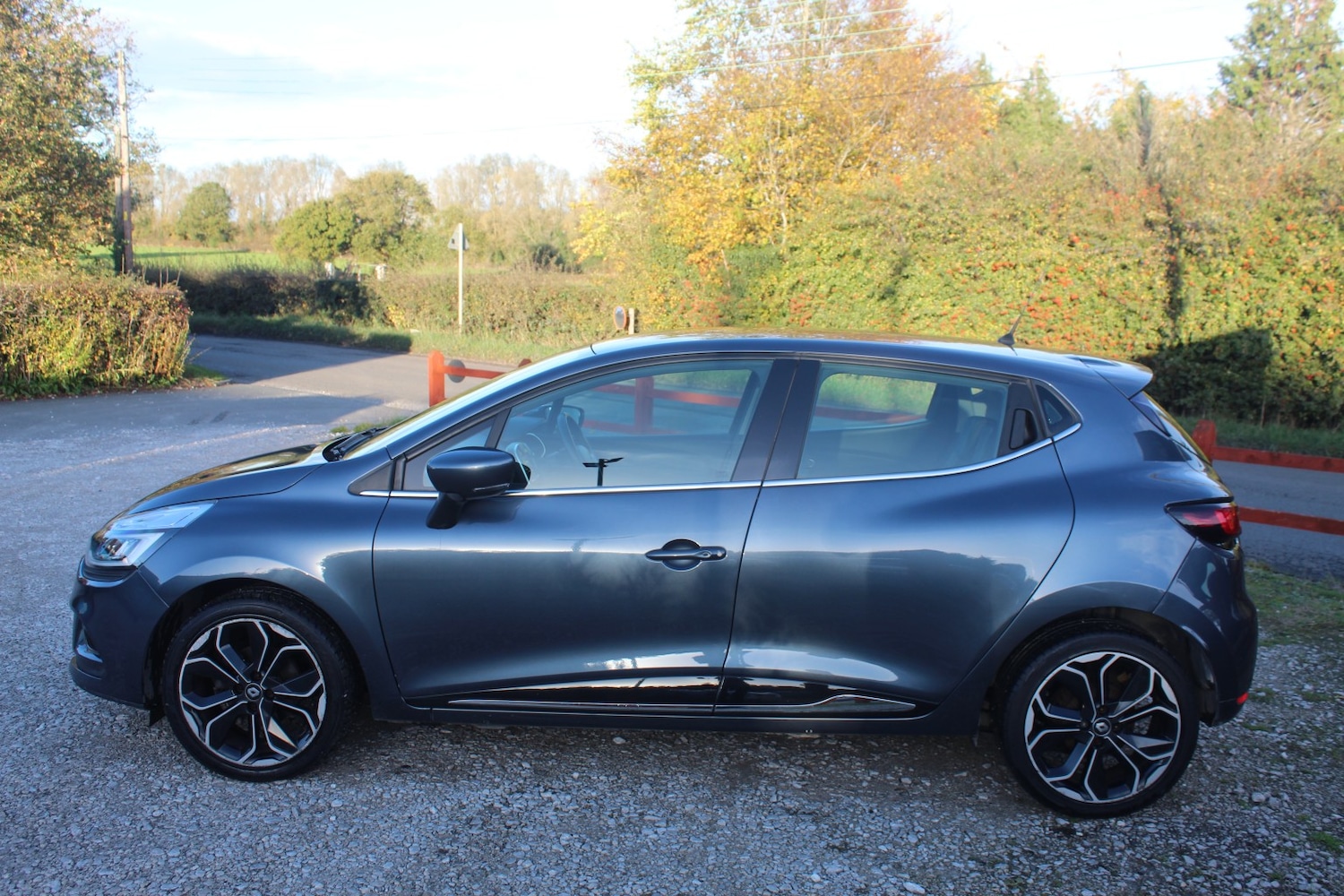Used Renault Clio 2017 for sale - 76605669: Photo 4