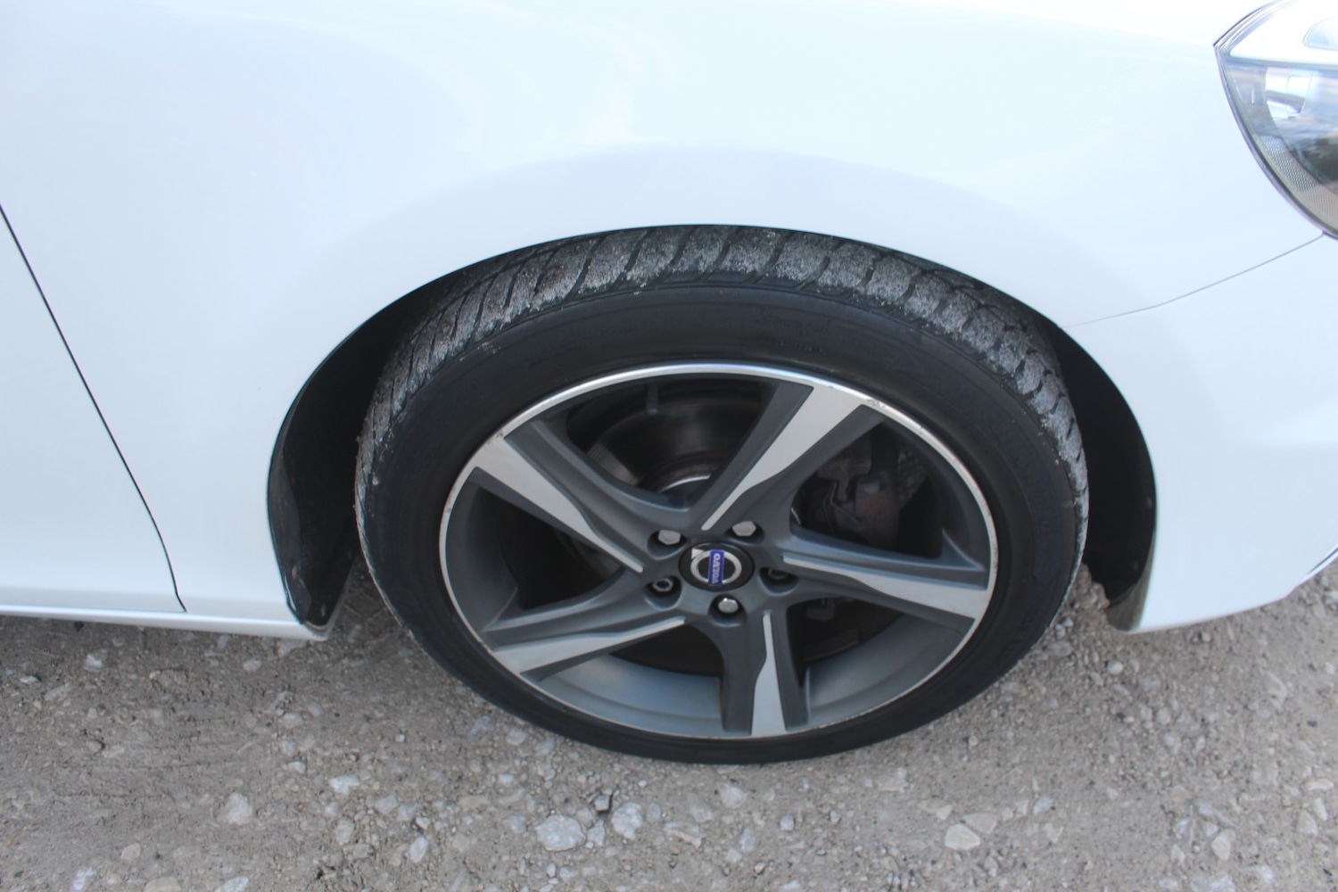 Used Volvo V40 2014 for sale - 78045514: Photo 10