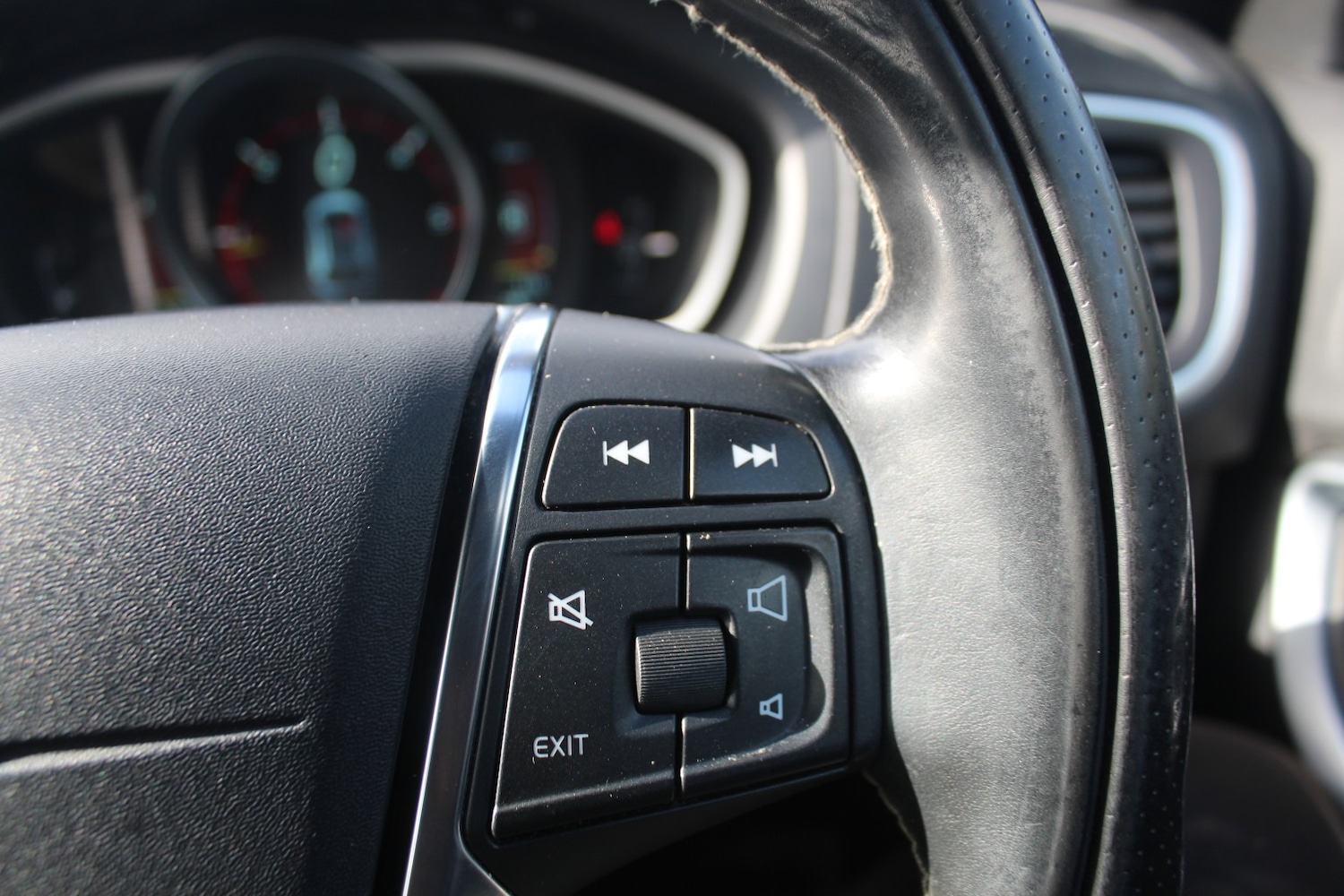 Used Volvo V40 2014 for sale - 78045514: Photo 21