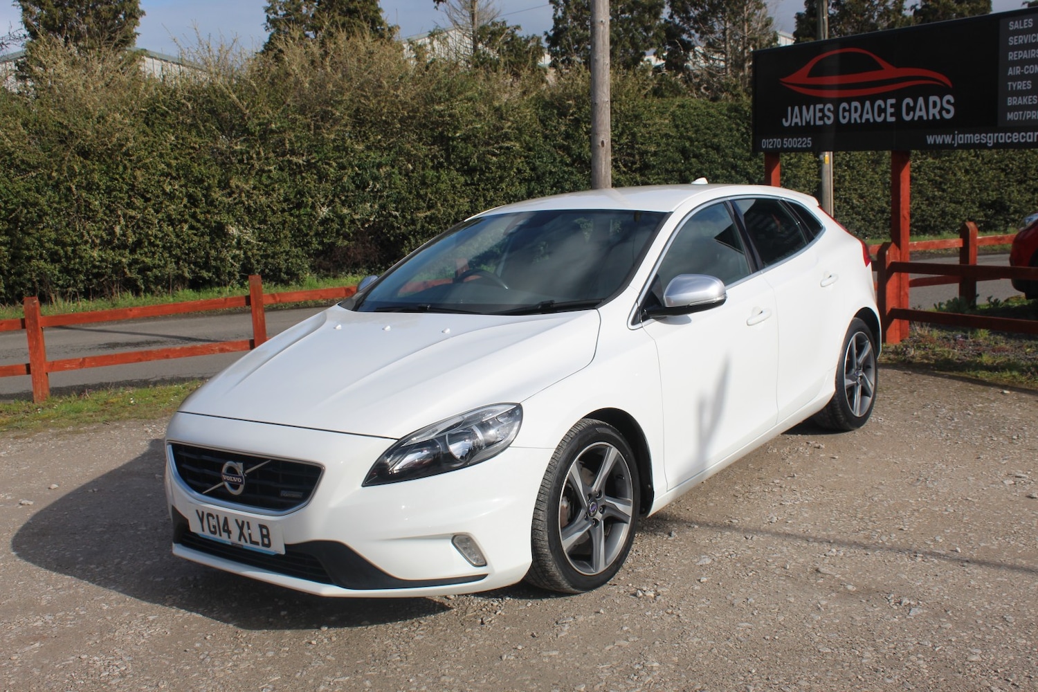 Used Volvo V40 2014 for sale - 78045514: Photo 3
